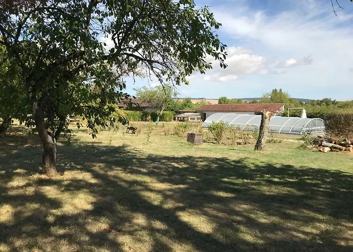 Le De Phal Kır Evi *